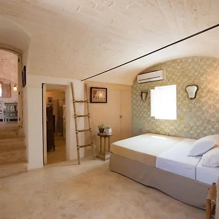 Ai Trulli أوستوني