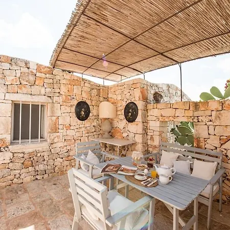Ai Trulli أوستوني